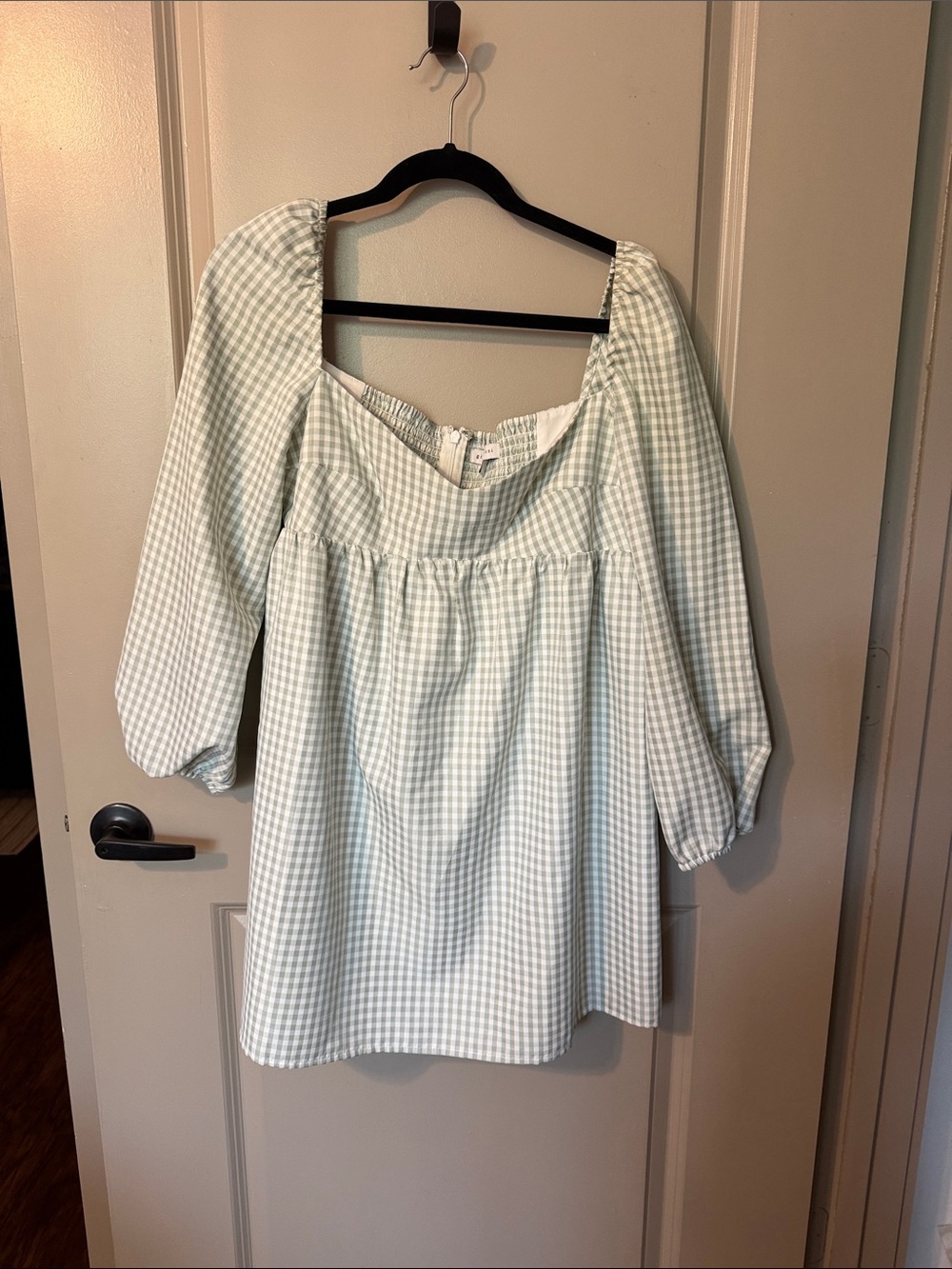Gianni Bini Light Green Gingham Long Sleeve Peasant Dress